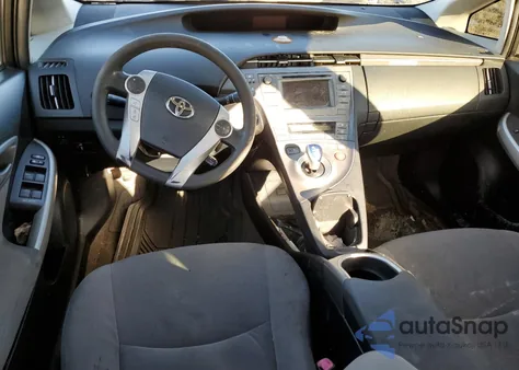 2013 Toyota Prius z USA, uszkodzony, nr VIN JTDKN3DU0D5640047
